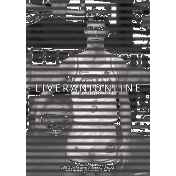 RETROSPETTIVA FAUSTO BARGNA BASKET NELLA FOTO FAUSTO BARGNA CON LA MAGLIA DELLA JOLLICOLOMBANI CANTU\' NELL\'ANNO 1984-1985 FOTO ENRICO LIVERANI-AG ALDO LIVERANI SAS