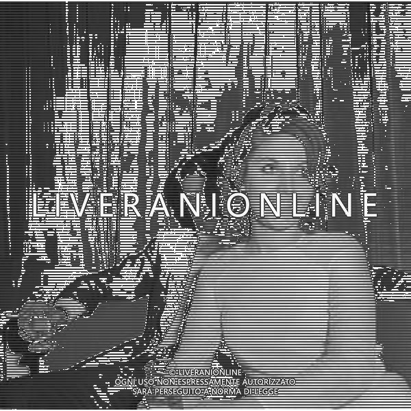 RETROSPETTIVA FRANCA GALLIANI CANTANTE NELLA FOTO ALLE ROTONDE DI GARLASCO NEGLI ANNI \'60 ©Archivio Giovanni Liverani / AG ALDO LIVERANI SAS
