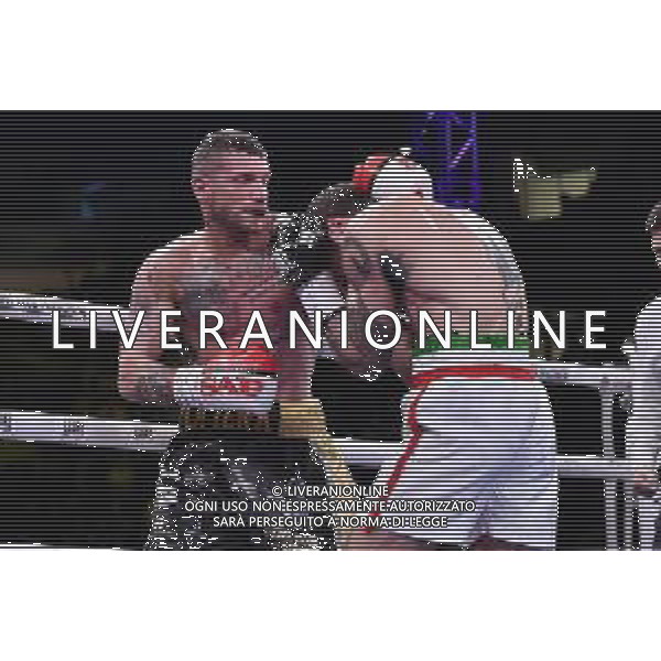 TVRG Christian Mazzon (ITA) SX e Francesco Russo (ITA) DX incontro Francesco Russo (ITA) vs Christian Mazzon (ITA) valido per il titolo Italiano categoria Pesi Superwelter Milano Boxing Night Milano 24-03-2023 Allianz Cloud - PalaLido foto Roberto Garavaglia/ag. Aldo Liverani sas / AGENZIA ALDO LIVERANI SAS