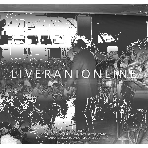 RETROSPETTIVA NICOLA DI BARI CANTAUTORE  NELLA FOTO SI ESIBISCE ALLE ROTONDE DI GARLASCO NELL\'ANNO 1969 ©Archivio Giovanni Liverani / AGENZIA ALDO LIVERANI SAS
