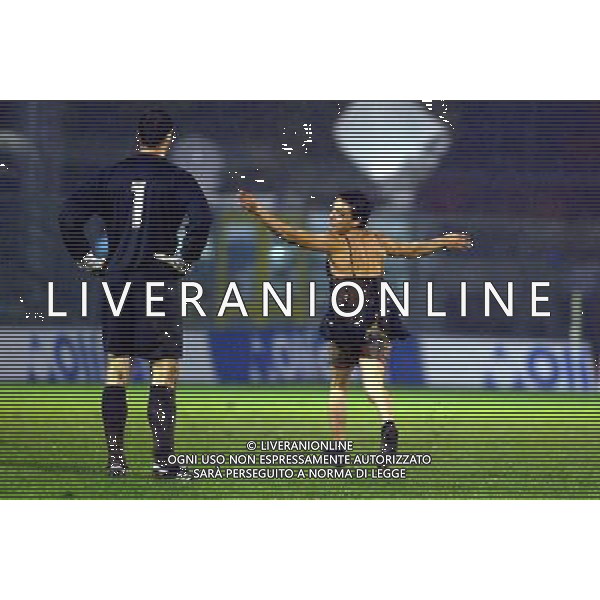 ITALIA - UNGHERIA UNDER 21 FERMO 15/11/2005 NELLA FOTO: UNO SPETTATORE TIFOSO INVASORE DI CAMPO IN MUTANDE E BABYDOLL PH BELLINI/AGENZIA ALDO LIVERANI