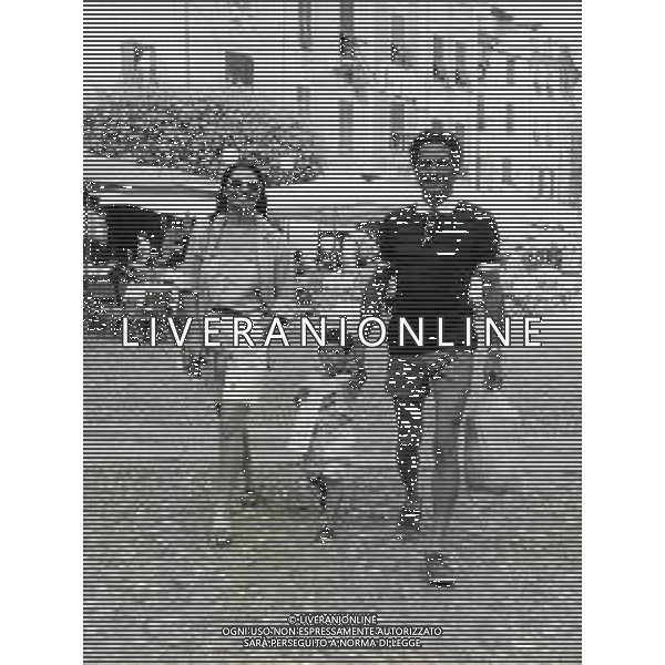 RETROSPETTIVA GIORGIO FALK INDUSTRIALE NELLA FOTO GIORGIO FALK A PORTOFINO CON ROSANNA SCHIAFFINO NELL\'ANNO 1983  AG ALDO LIVERANI SAS  