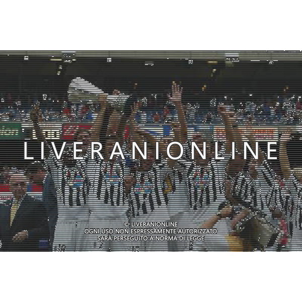 NEW YORK 3/08/2003 SUPERCOPPA ITALIANA NELLA FOTO JUVENTUS CON LA SUPER COPPA ITALIANA FOTO ALDO LIVERANI