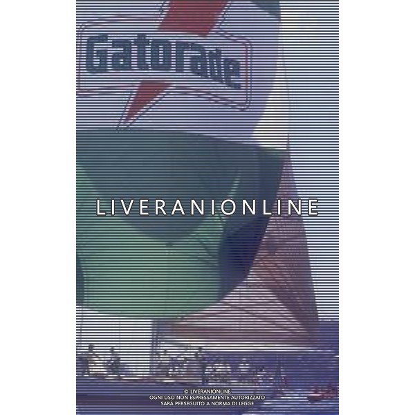 RETROSPETTIVA GIORGIO FALK INDUSTRIALE NELLA FOTO GIORGIO FALK NELL\'ANNO 1989 CON LA BARCA GATORADE AG ALDO LIVERANI SAS  