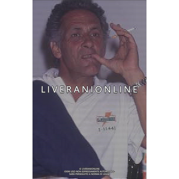 RETROSPETTIVA GIORGIO FALK INDUSTRIALE NELLA FOTO GIORGIO FALK NELL\'ANNO 1989 CON LA BARCA GATORADE AG ALDO LIVERANI SAS  