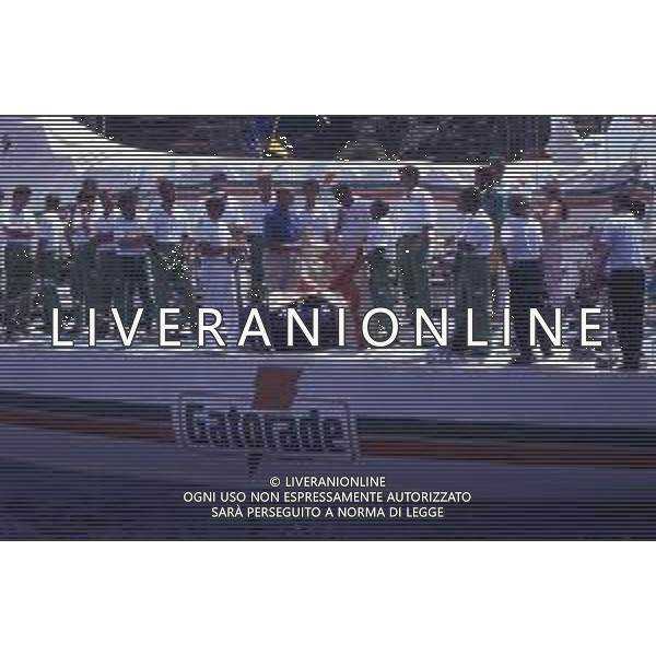 RETROSPETTIVA GIORGIO FALK INDUSTRIALE NELLA FOTO GIORGIO FALK NELL\'ANNO 1989 CON LA BARCA GATORADE AG ALDO LIVERANI SAS  