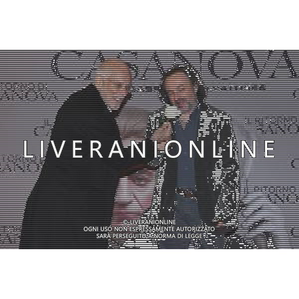 TVRG Photocall Il Ritorno di Casanova nella foto Gabriele Salvatores SX e Natalino Balasso DX Milano 28-03-2023 Photocall in occasione della premiere del film Il Ritorno di Casanova foto Roberto Garavaglia/ag. Aldo Liverani sas/ AGENZIA ALDO LIVERANI SAS