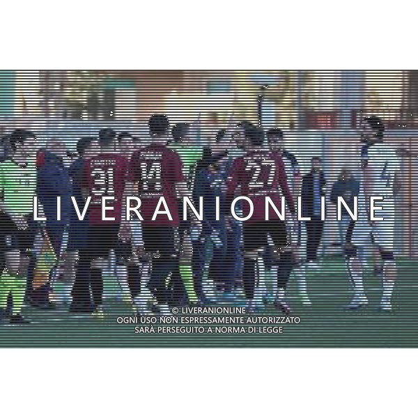 18.03..2023 REGGIO CALABRIA STADIO ORESTE GRANILLO. CAMPIONATO NAZIONALE SERIE B REGGINA VS CAGLIARI IN FOTO ARBITRO GIOVANNI AYROLDI SU SUGGERIMENTO DEL VAR CONCEDE RIGORE AL CAGLIARI ©PASQUALE GARREFFA / AGENZIA ALDO LIVERANI SAS