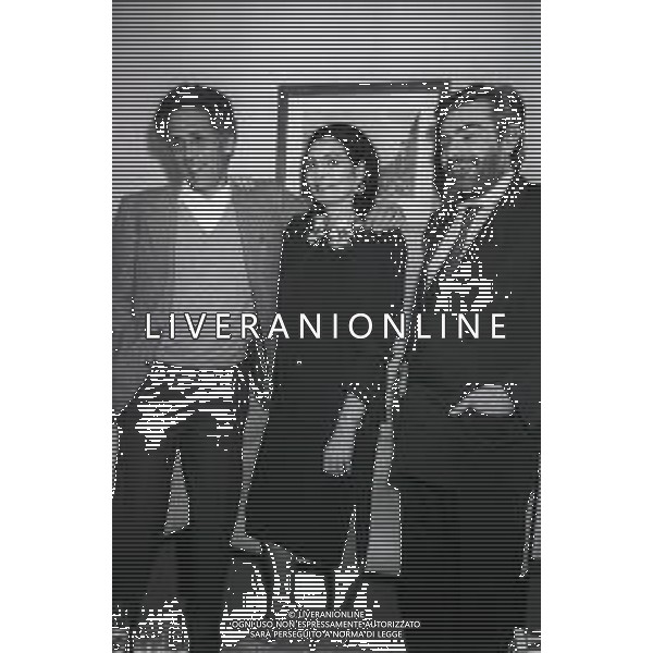 RETROSPETTIVA GIORGIO FALK INDUSTRIALE NELLA FOTO GIORGIO FALK CON ROSANNA SCHIAFFINO E GIOVANNI GORIA AG ALDO LIVERANI SAS  