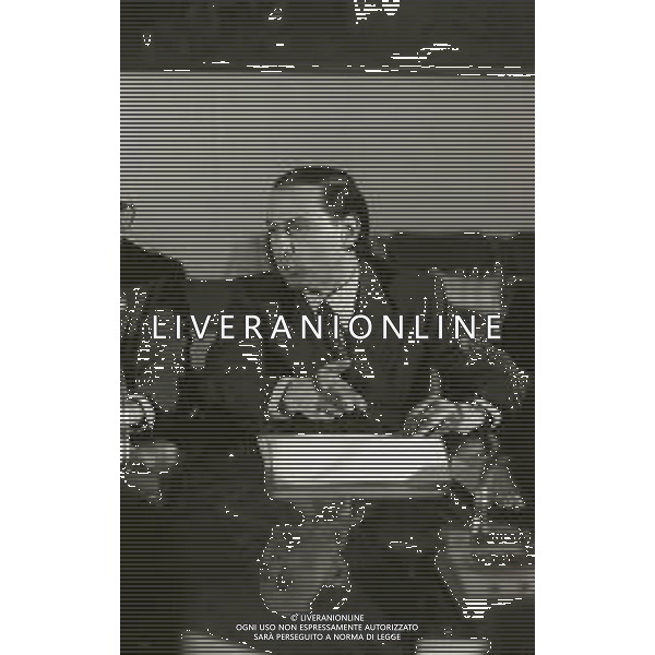 RETROSPETTIVA SILVIO BERLUSCONI IMPRENDITORE NELLA FOTO SILVIO BERLUSCONI A PALAZZO MARINO A MILANO NELL\'ANNO 1980-1981 AG ALDO LIVERANI SAS