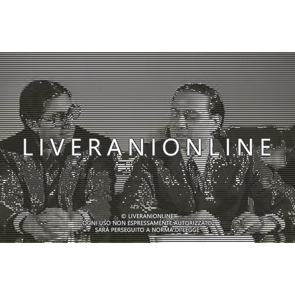 RETROSPETTIVA SILVIO BERLUSCONI IMPRENDITORE NELLA FOTO GAETANO MORAZZONI E SILVIO BERLUSCONI A PALAZZO MARINO A MILANO NELL\'ANNO 1980-1981 AG ALDO LIVERANI SAS