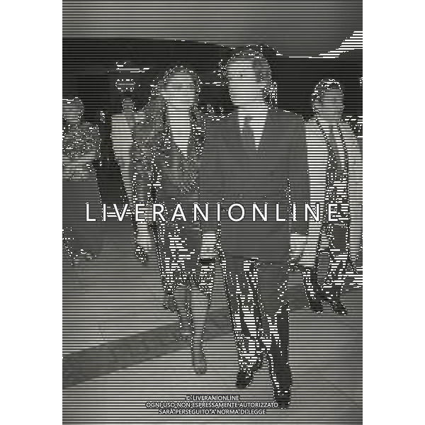 RETROSPETTIVA SILVIO BERLUSCONI IMPRENDITORE NELLA FOTO SILVIO BERLUSCONI ALLA PRIMA DELLA COMMEDIA“MARIA STUARDA“NELL\'ANNO 1983 AG ALDO LIVERANI SAS 