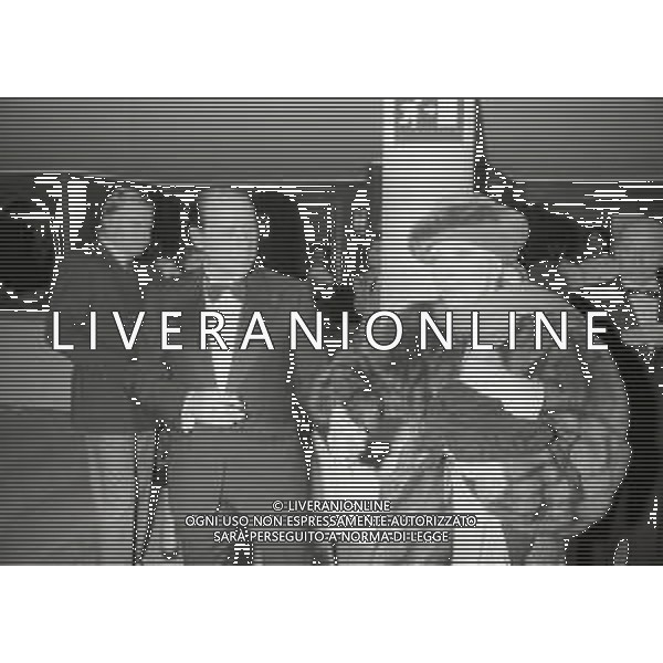 RETROSPETTIVA SILVIO BERLUSCONI IMPRENDITORE NELLA FOTO SILVIO BERLUSCONI CON VALENTINA CORTESE ALLA PRIMA DELLA COMMEDIA“MARIA STUARDA“NELL\'ANNO 1983 AG ALDO LIVERANI SAS 