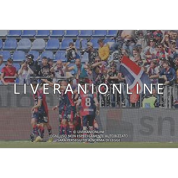 1-4-2023. Cagliari Calcio-F.C. Sudtirol AltoAdige. 30° giornata serie BKT 2022/2023, stadio Unipol Domus Cagliari. Foto Salvatore Moi/Aldo Liverani s.a.s. Nella foto: Gol ed esultanta in casa, del Cagliari Calcio contro F.C. Sudtirol Alto Adige allo stadio Unipol Domuis di Cagliari. Segna: Marco Mancosu Cagliari gol annullato ©MOI / AGENZIA ALDO LIVERANI SAS