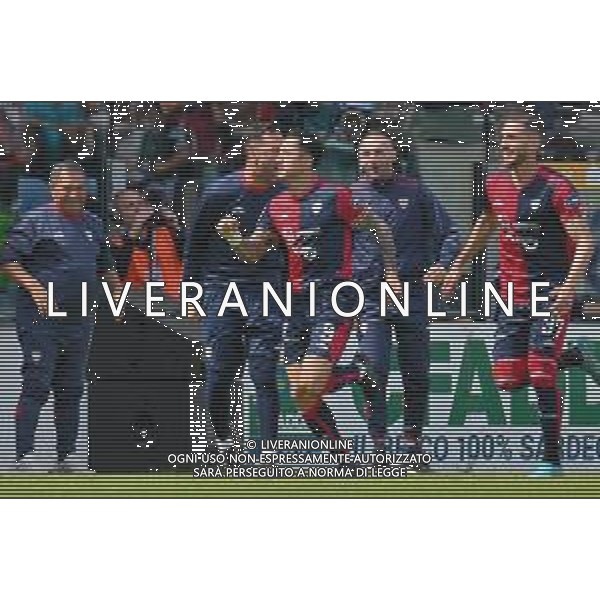 1-4-2023. Cagliari Calcio-F.C. Sudtirol AltoAdige. 30° giornata serie BKT 2022/2023, stadio Unipol Domus Cagliari. Foto Salvatore Moi/Aldo Liverani s.a.s. Nella foto: Gol ed esultanta in casa, del Cagliari Calcio contro F.C. Sudtirol Alto Adige allo stadio Unipol Domuis di Cagliari. Segna: Gianluca Lapadula Cagliari ©MOI SALVATORE / AGENZIA ALDO LIVERANI SAS