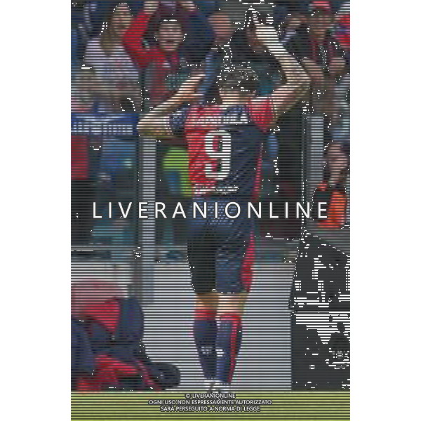 1-4-2023. Cagliari Calcio-F.C. Sudtirol AltoAdige. 30° giornata serie BKT 2022/2023, stadio Unipol Domus Cagliari. Foto Salvatore Moi/Aldo Liverani s.a.s. Nella foto: Gol ed esultanta in casa, del Cagliari Calcio contro F.C. Sudtirol Alto Adige allo stadio Unipol Domuis di Cagliari. Segna: Gianluca Lapadula Cagliari ©MOI SALVATORE / AGENZIA ALDO LIVERANI SAS