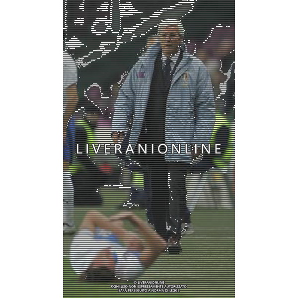 Ginevra 16/11/2005 Italia - Costa d\'Avorio amichevole nazionale nella foto marcello lippi e diana a terra ph andry/agenzia aldo liverani