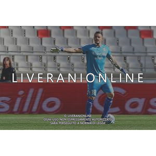 Elia Caprile (SSC Bari) during the Italian soccer Serie B match SSC Bari vs Benevento Calcio on April 1, 2023 at the San Nicola stadium in Bari, Italy. Photo by Emmanuele Mastrodonato/ag. Aldo Liverani sas / AGENZIA ALDO LIVERANI SAS