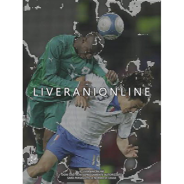 Ginevra 16/11/2005 Italia - Costa d\'Avorio amichevole nazionale nella foto meite e camoranesi mauro german ph luzzani/agenzia aldo liverani