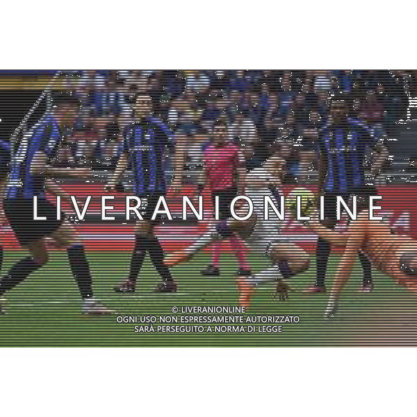 Andre\' Onana (Inter) salva occasione da gol su Arthur Mendonca Cabral (Fiorentina) Inter vs Fiorentina Milano 01-04-2023 Stadio Giuseppe Meazza - San Siro Campionato Serie A TIM - 28a giornata foto Roberto Garavaglia/ag. Aldo Liverani sas / AGENZIA ALDO LIVERANI SAS
