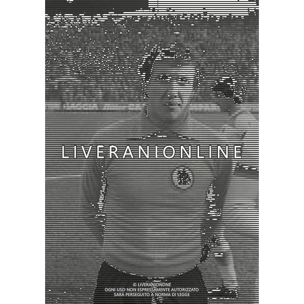 RETROSPETTIVA FRANCO TANCREDI CALCIATORE NELLA FOTO FRANCO TANCREDI NELL\'ANNO 1980-1981 CON LA MAGLIA DELLA ROMA CALCIO AG ALDO LIVERANI SAS