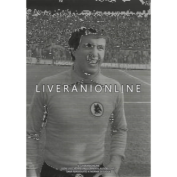 RETROSPETTIVA FRANCO TANCREDI CALCIATORE NELLA FOTO FRANCO TANCREDI NELL\'ANNO 1980-1981 CON LA MAGLIA DELLA ROMA CALCIO AG ALDO LIVERANI SAS
