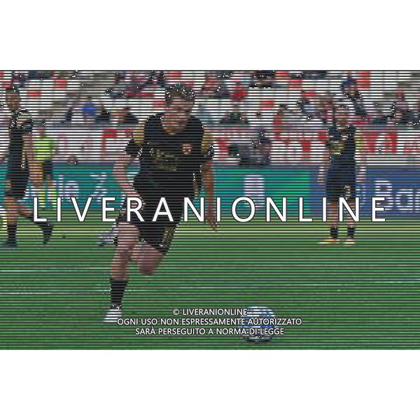 Daam Foulon (Benevento Calcio) during the Italian soccer Serie B match SSC Bari vs Benevento Calcio on April 1, 2023 at the San Nicola stadium in Bari, Italy. Photo by Emmanuele Mastrodonato/ag. Aldo Liverani sas