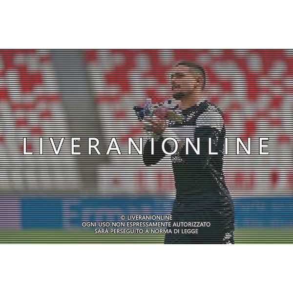Elia Caprile (SSC Bari) during the Italian soccer Serie B match SSC Bari vs Benevento Calcio on April 1, 2023 at the San Nicola stadium in Bari, Italy. Photo by Emmanuele Mastrodonato/ag. Aldo Liverani sas