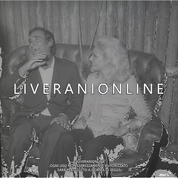 RETROSPETTIVA ALBERTO LUPO ATTORE NELLA FOTO ALBERTO LUPO CON PAOLA ROSSI NELL\'ANNO 1970 A MILANO AG ALDO LIVERANI SAS  