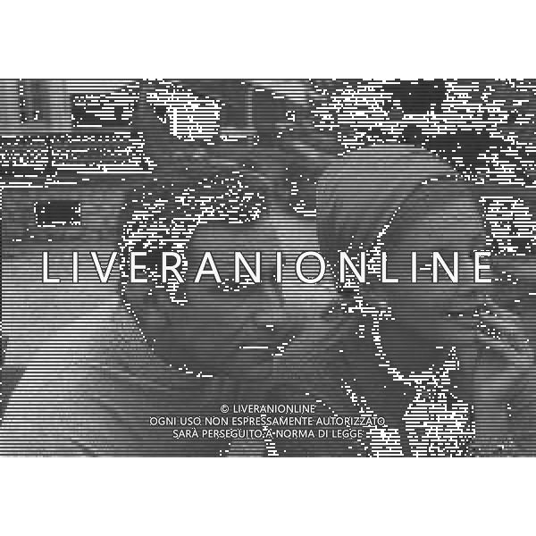 RETROSPETTIVA ALBERTO LUPO ATTORE NELLA FOTO ALBERTO LUPO NELL\'ANNO 1964 A CORTINA D\'AMPEZZO CON LA MOGLIE LYLA ROCCO AG ALDO LIVERANI SAS 