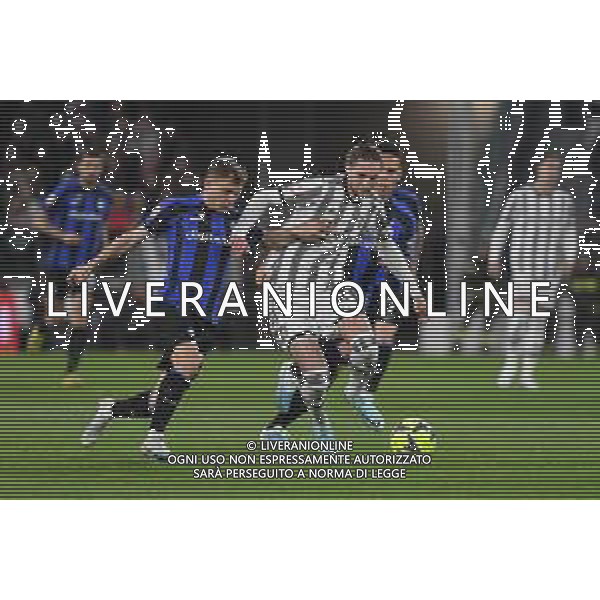 Torino 04.04.2023 Allianz Stadium © Manuela Viganti/Agenzia Aldo Liverani Juventus vs Inter Coppa Italia Frecciarossa 2022/2023 Semifinale Andata Nella foto: adrien rabiot e nicolo\' barella/ AGENZIA ALDO LIVERANI SAS