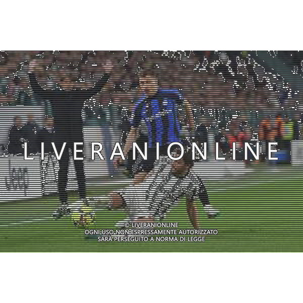 Torino 04.04.2023 Allianz Stadium © Manuela Viganti/Agenzia Aldo Liverani Juventus vs Inter Coppa Italia Frecciarossa 2022/2023 Semifinale Andata Nella foto: manuel locatelli-barella nicolo\' ©AGENZIA ALDO LIVERANI SAS