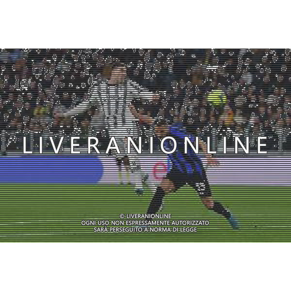 Torino 04.04.2023 Allianz Stadium © Manuela Viganti/Agenzia Aldo Liverani Juventus vs Inter Coppa Italia Frecciarossa 2022/2023 Semifinale Andata Nella foto: duna vlahovic e d\'ambrosio danilo ©AGENZIA ALDO LIVERANI SAS