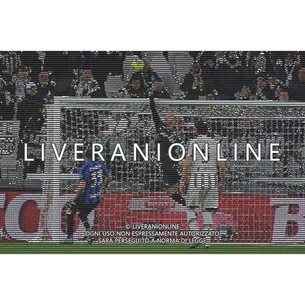 Torino 04.04.2023 Allianz Stadium © Manuela Viganti/Agenzia Aldo Liverani Juventus vs Inter Coppa Italia Frecciarossa 2022/2023 Semifinale Andata Nella foto: handanovic samir parata ©AGENZIA ALDO LIVERANI SAS