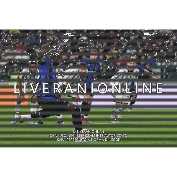 Torino 04.04.2023 Allianz Stadium © Manuela Viganti/Agenzia Aldo Liverani Juventus vs Inter Coppa Italia Frecciarossa 2022/2023 Semifinale Andata Nella foto: il gol su rigore di romelu Lukaku ©AGENZIA ALDO LIVERANI SAS