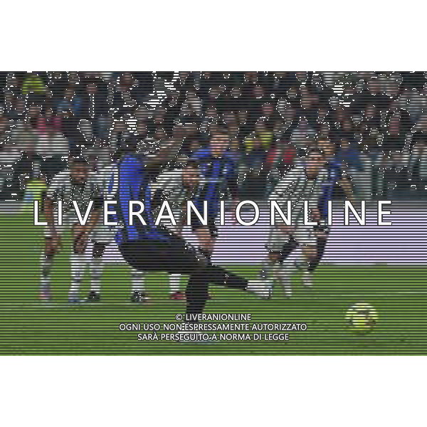 Torino 04.04.2023 Allianz Stadium © Manuela Viganti/Agenzia Aldo Liverani Juventus vs Inter Coppa Italia Frecciarossa 2022/2023 Semifinale Andata Nella foto: il gol su rigore di romelu Lukaku ©AGENZIA ALDO LIVERANI SAS