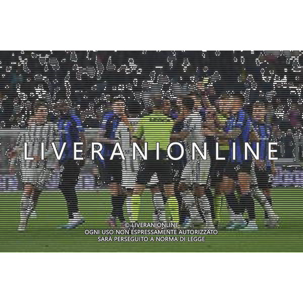 Torino 04.04.2023 Allianz Stadium © Manuela Viganti/Agenzia Aldo Liverani Juventus vs Inter Coppa Italia Frecciarossa 2022/2023 Semifinale Andata Nella foto: Rissa dopo l\'esultanza di Lukaku Romelu e cartellino giallo per Lukaku ed espulsione per doppia ammonizione ©AGENZIA ALDO LIVERANI SAS