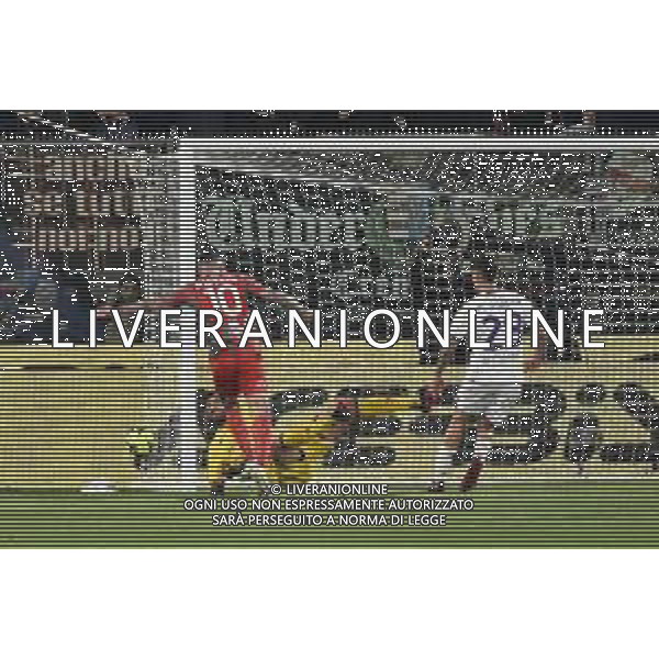 TVRG sull\'1 a 0 Fiorentina Pietro Terracciano (Fiorentina) salva la porta sulla conclusione ravvicinata di Cristian Buonaiuto (Cremonese) Cremonese vs Fiorentina Cremona 05-04-2023 Stadio Giovanni Zini Coppa Italia Frecciarossa - semifinali gara di andata foto Roberto Garavaglia/ag. Aldo Liverani sas / AGENZIA ALDO LIVERANI SAS