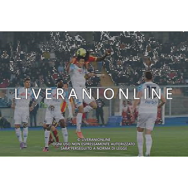 Minjae Kim (SSC Napoli) and Samuel Umtiti (US Lecce) during the Italian soccer Serie A match US Lecce vs SSC Napoli on April 7, 2023 at the Via del Mare stadium in Lecce, Italy. Photo by Emmanuele Mastrodonato/ag. Aldo Liverani sas / AGENZIA ALDO LIVERANI SAS