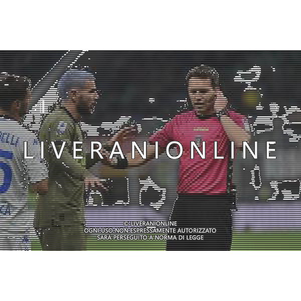 Theo Hernandez (Milan) e l\'arbitro Matteo Marcenaro di Genova Milan vs Empoli Milano 07-04-2023 Stadio Giuseppe Meazza - San Siro Campionato Serie A TIM - 29a giornata foto Roberto Garavaglia/ag. Aldo Liverani sas/ AGENZIA ALDO LIVERANI SAS