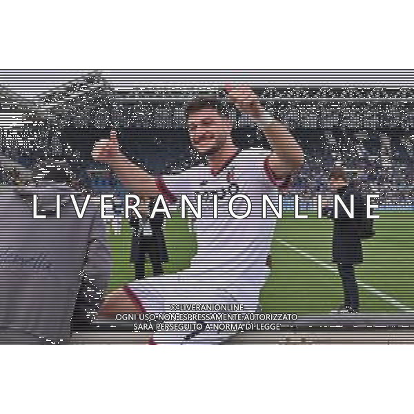 TVRG Riccardo Orsolini (Bologna) esultanza a fine partita Atalanta vs Bologna Bergamo 08-04-2023 Gewiss Stadium - Stadio Atleti Azzurri d\'Italia Campionato Serie A TIM - 29a giornata foto Roberto Garavaglia/ag. Aldo Liverani sas / AGENZIA ALDO LIVERANI SAS
