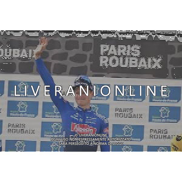 09-04-2023 Paris - Roubaix; 2023, Alpecin - Deceuninck; Van Der Poel, Mathieu; Roubaix; ©SIROTTI / AGENZIA ALDO LIVERANI SAS