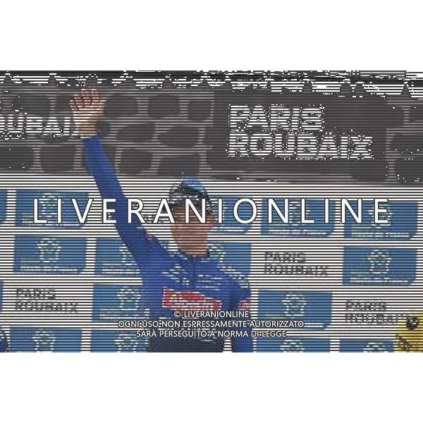 09-04-2023 Paris - Roubaix; 2023, Alpecin - Deceuninck; Van Der Poel, Mathieu; Roubaix; ©SIROTTI / AGENZIA ALDO LIVERANI SAS
