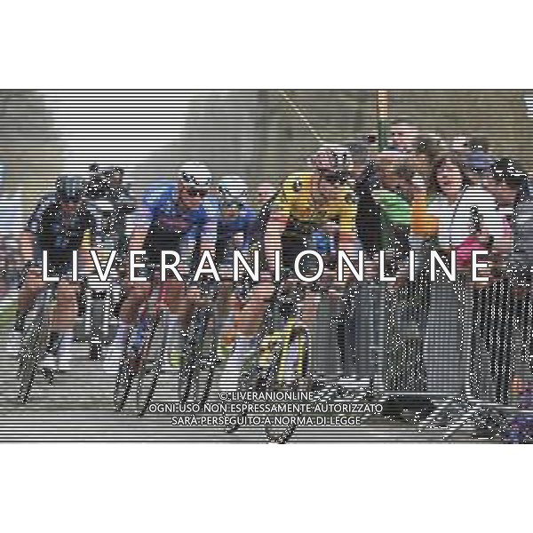 09-04-2023 Paris - Roubaix; 2023, Jumbo - Visma; 2023, Alpecin - Deceuninck; Van Aert, Wout; Van Der Poel, Mathieu; Arenberg; ©SIROTTI / AGENZIA ALDO LIVERANI SAS
