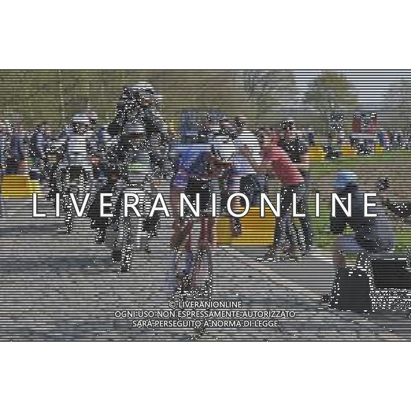 09-04-2023 Paris - Roubaix; 2023, Alpecin - Deceuninck; Van Der Poel, Mathieu; Hem; ©SIROTTI / AGENZIA ALDO LIVERANI SAS