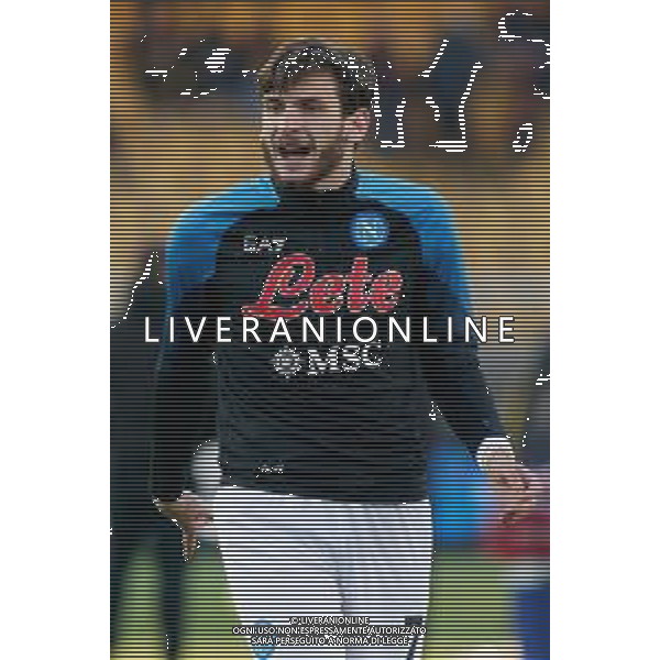 Khvicha Kvaratskhelia (SSC Napoli) warm up during the Italian soccer Serie A match US Lecce vs SSC Napoli on April 7, 2023 at the Via del Mare stadium in Lecce, Italy. Photo by Emmanuele Mastrodonato/ag. Aldo Liverani sas/ AGENZIA ALDO LIVERANI SAS
