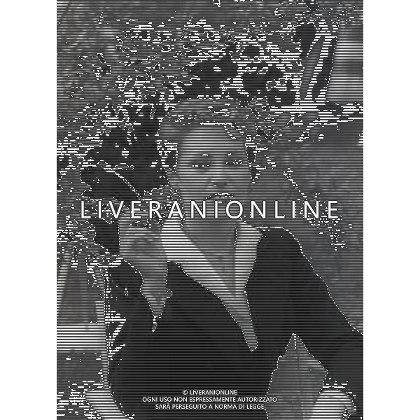 RETROSPETTIVA SILVERIO DANIELE ATTRICE NELLA FOTO SILVERIO DANIELA A CANNES NELL\'ANNO 1982 AG ALDO LIVERANI SAS