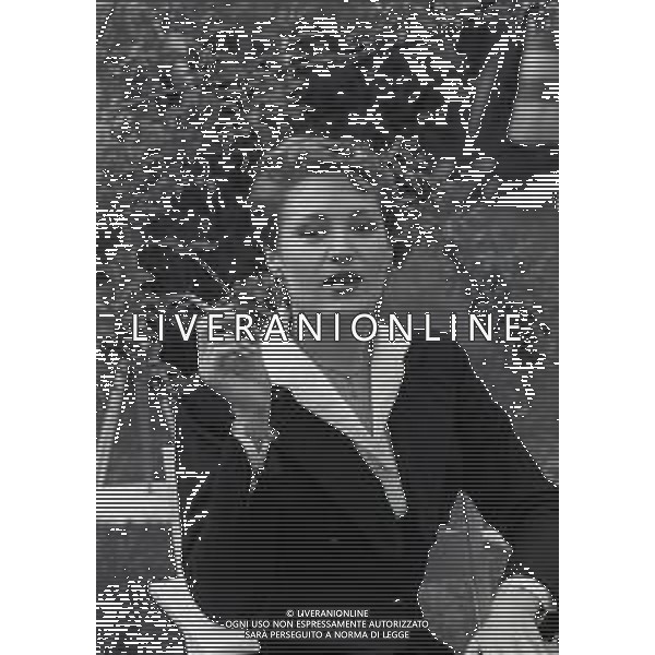 RETROSPETTIVA SILVERIO DANIELE ATTRICE NELLA FOTO SILVERIO DANIELA A CANNES NELL\'ANNO 1982 AG ALDO LIVERANI SAS