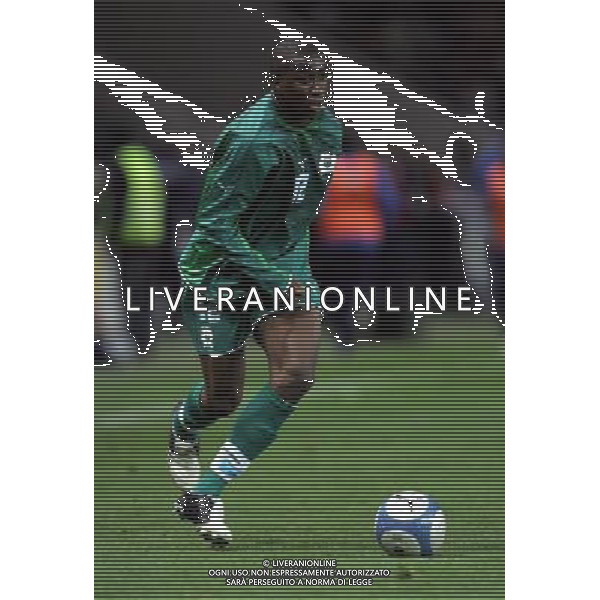 Ginevra (CH) 16/11/2005 Amichevole nazionale italiana calcio italia-costa d\'avorio nella foto abdoulaye meite ph marco luzzani s.a.s.