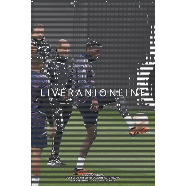 TVMV-Torino 12.04.2023 Continassa © Manuela Viganti/Agenzia Aldo Liverani Allenamento rifinitura Europa League 2022/2023 Juventus vs Sporting Lisbona Nella foto: massimiliano allegri e paul pogba ©VIGANTI / AGENZIA ALDO LIVERANI SAS